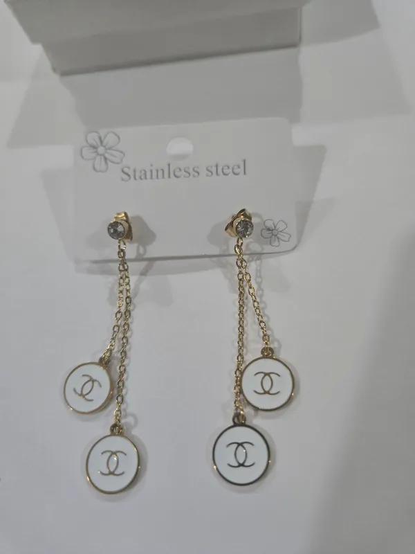 Gold_Metal_Alloy,_Stone_Drop_Earrings_For_Women