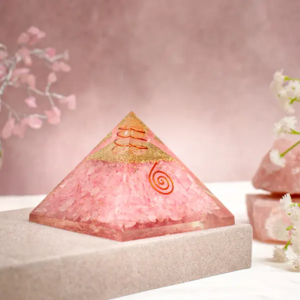 Rose_Quartz_Pyramid
