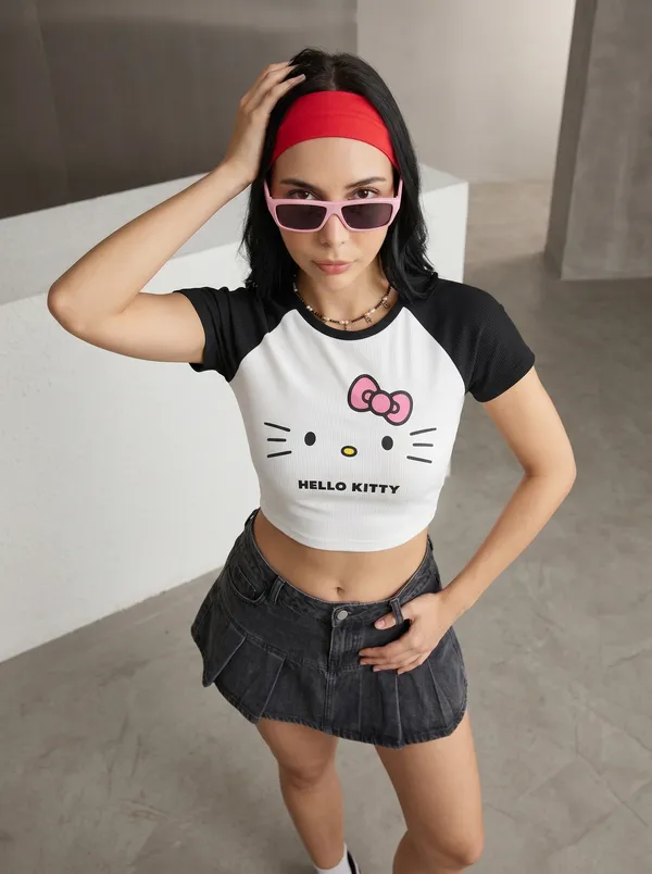 Black_And_White_Cotton_Blend_Hello_Kitty_Print_Crop_Top_For_Women