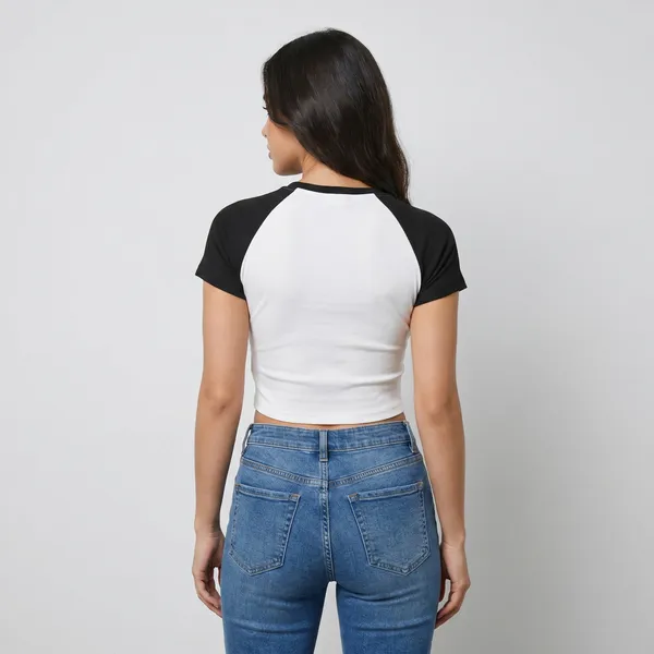 Black_And_White_Cotton_Blend_Floral_Graphic_Crop_Top_For_Women