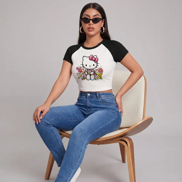 Black_And_White_Cotton_Blend_Floral_Graphic_Crop_Top_For_Women