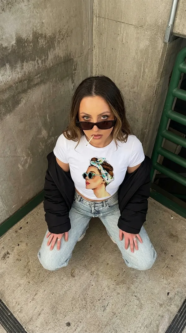 girl_with_scalf_white_Cotton_Blend_Graphic_Crop_Top_For_Women