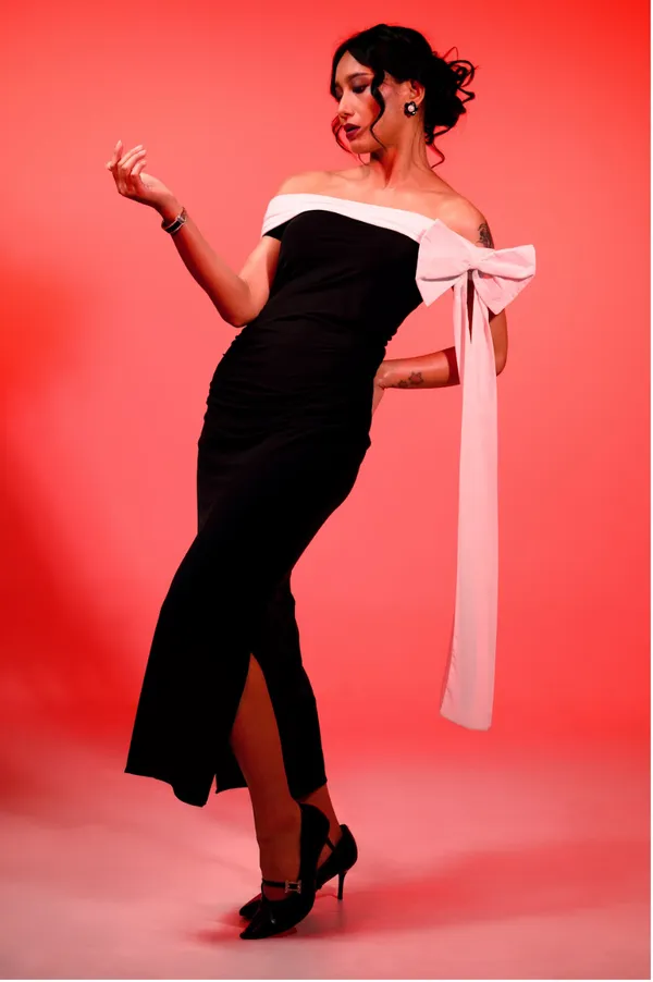Bowline_Two_Tone_Dress_Black_With_White_Bow