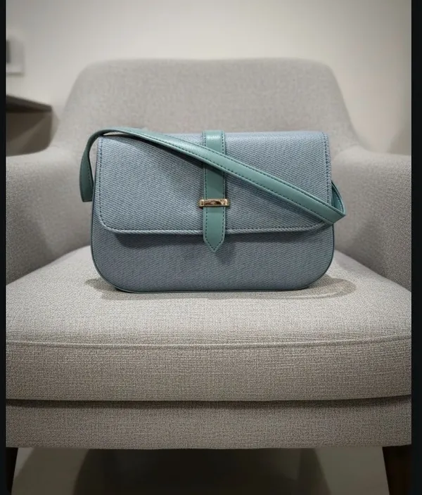 Blue_Hand_Held_Bag_For_Women
