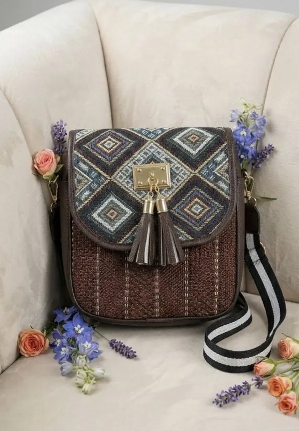 Brown_Jute_Messenger_Bag_For_Women