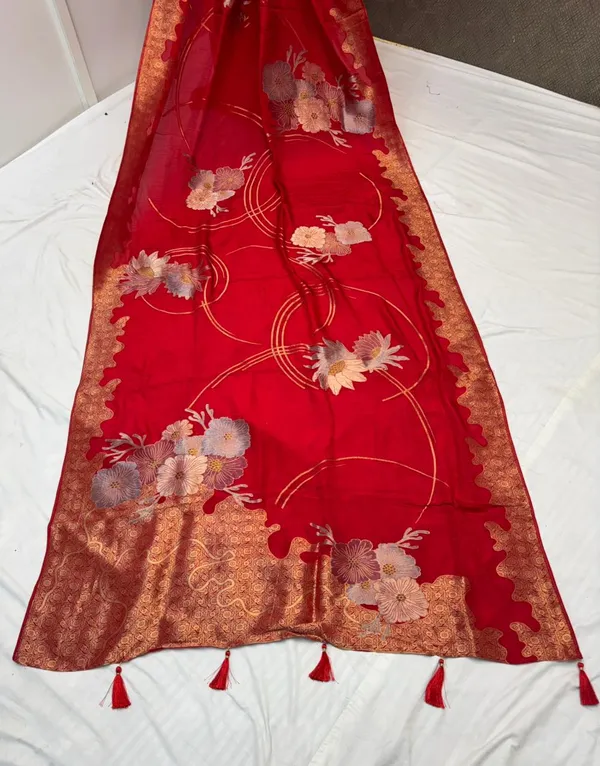 Red_Ho_Silk_Single_Zari_Saree_For_Women