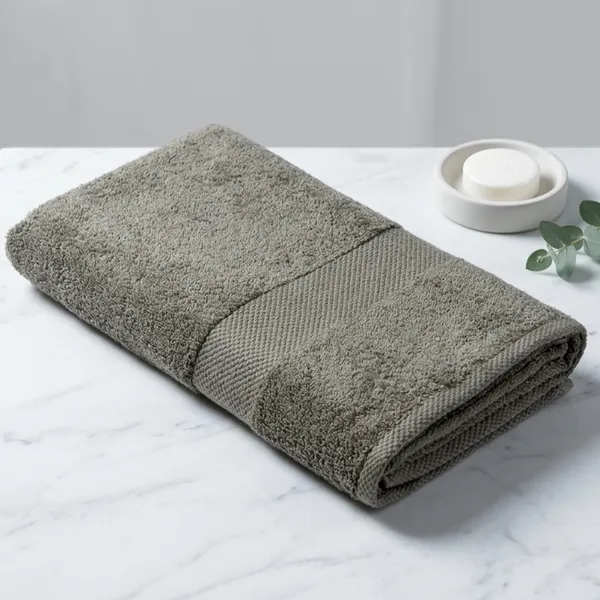 Grey_Bath_Towel_100%_Combed_Cotton_600_GSM_150x70_Cm_(Set_of_1)