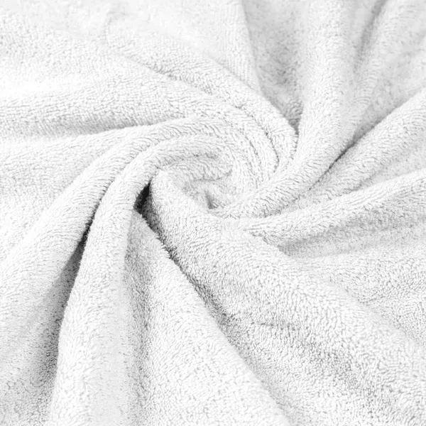 White_Bath_Towel_100%_Combed_Cotton_600_GSM_150x70_Cm_(Set_of_1)