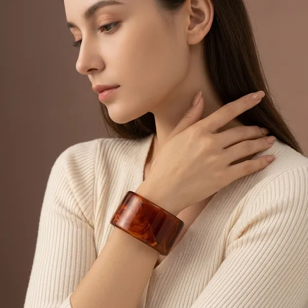 Wide_Brimmed_Resin_Bangle_Brown