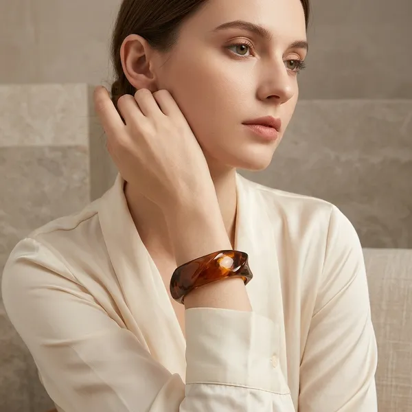 Vintage_Block_Resin_Bangle_Coffee