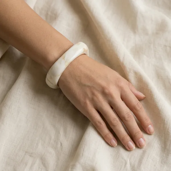 Offwhite_Block_Resin_Bangle