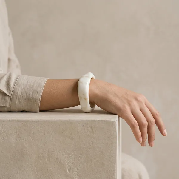 Offwhite_Block_Resin_Bangle