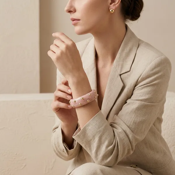 Sweet_Pink_Resin_Bangle