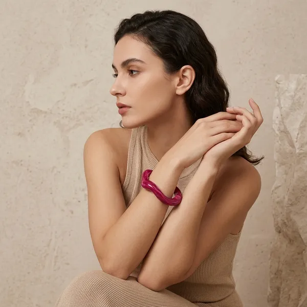Asymmetrical_Wavy_Red_Resin_Bangle