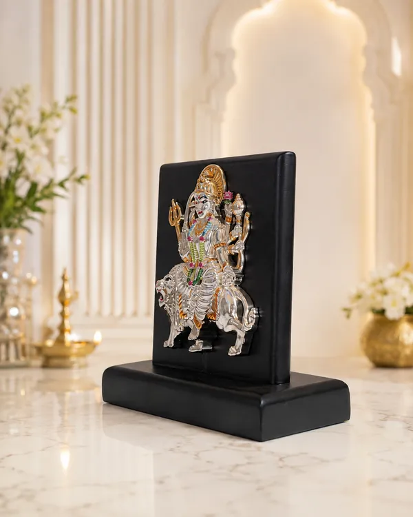 Black_And_Red_Silver_Plating_Wooden_Base_Resin_Idol_For_Home_Decor