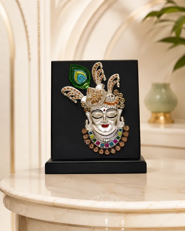 Silver_Silver_Plating_Wooden_Base_Resin_Idol_For_Home_Decor