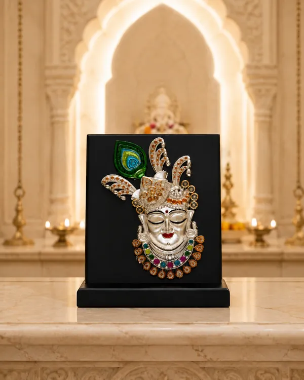 Black_Silver_Plating_Wooden_Base_Resin_Idol_For_Home_Decor