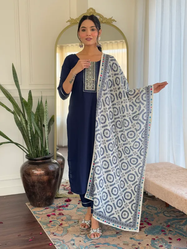 Printed_Straight_Kurta_Set_With_Dupatta_For_Women