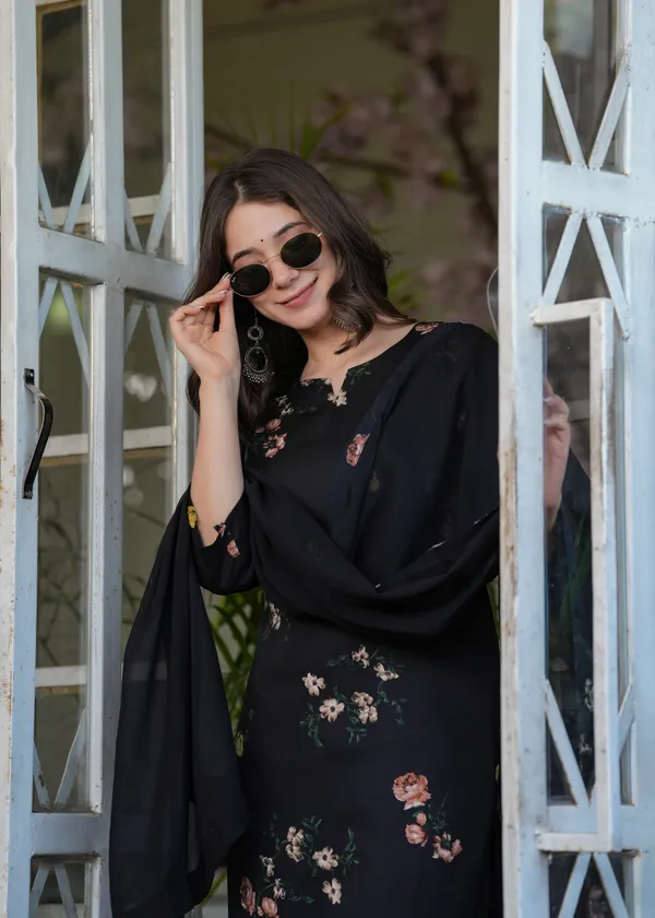 Black_Floral_Print_Straight_Suit_Set_for_Women