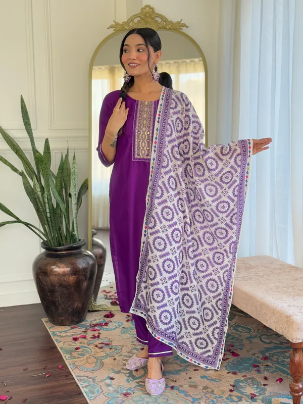 Printed_Straight_Kurta_Set_With_Dupatta_For_Women