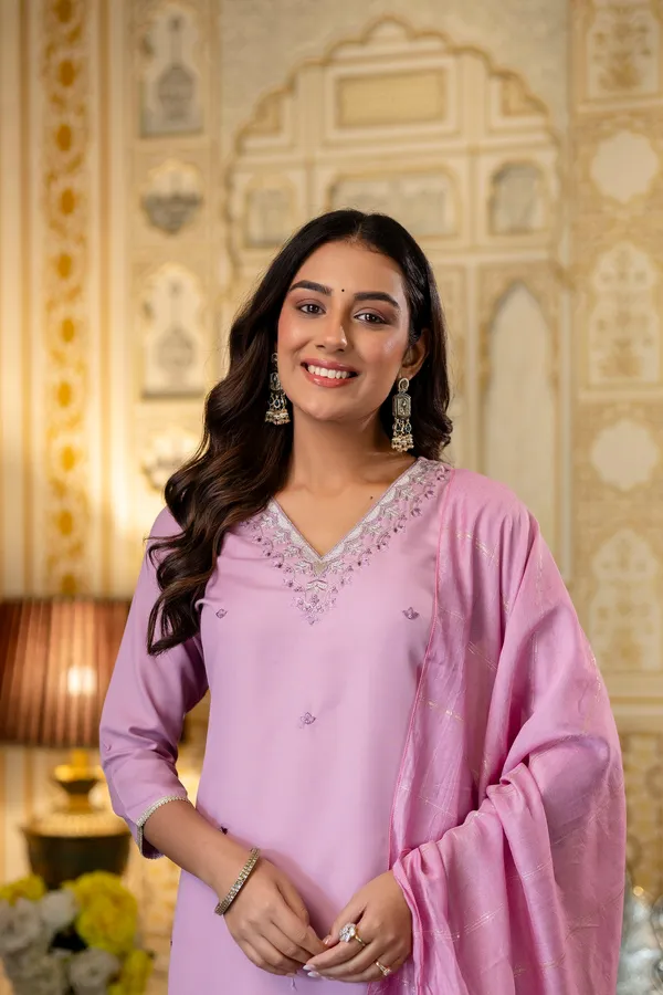 Lavender_Embroidered_Straight_Kurta_Set_With_Dupatta_For_Women