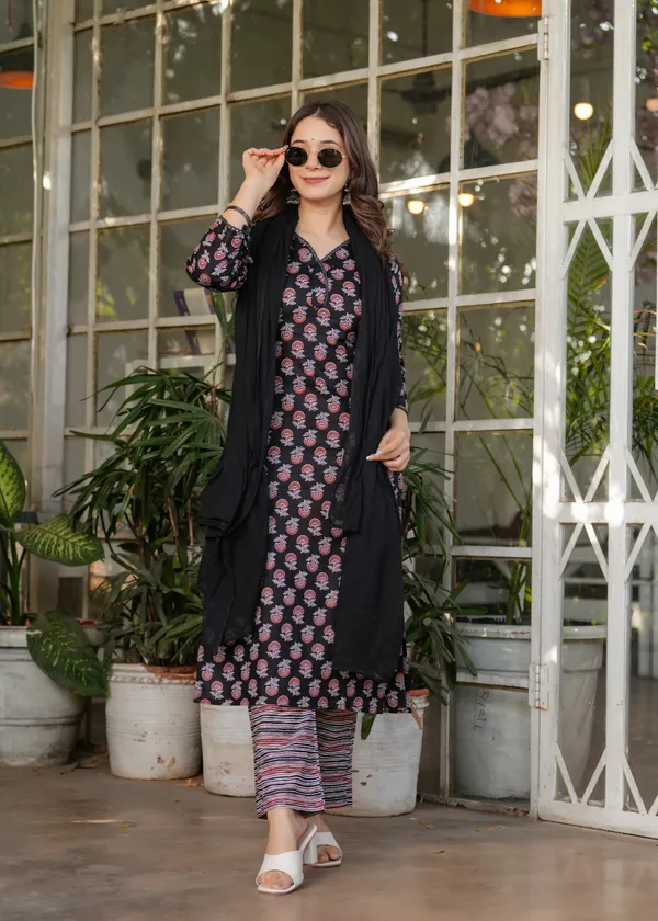 Red_Printed_Straight_Kurta_Set_for_Women
