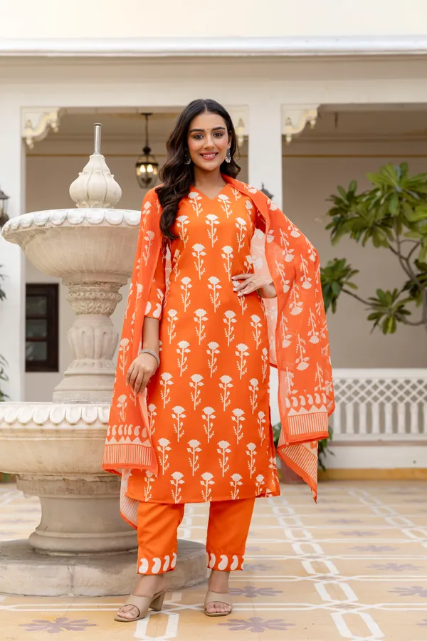 Orange_Floral_Print_Ethnic_Kurta_Set_for_Women