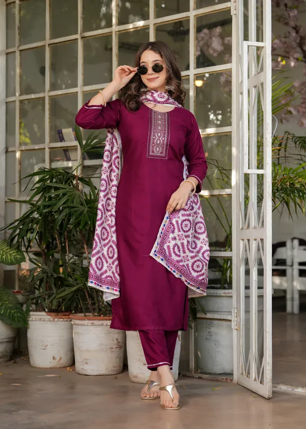 Purple_Straight_Kurta_Set_for_Women