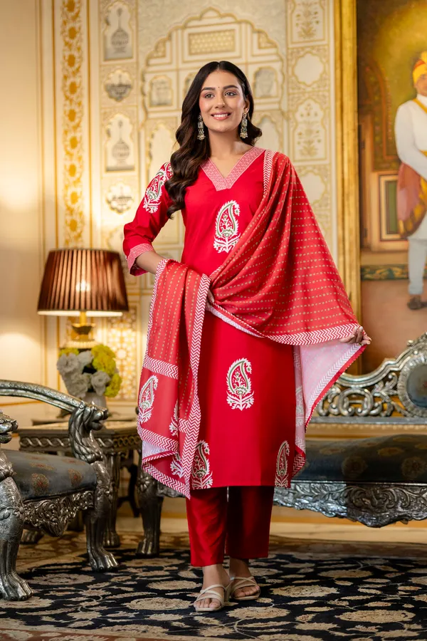 Mustard_Printed_Straight_Kurta_Set_for_Women