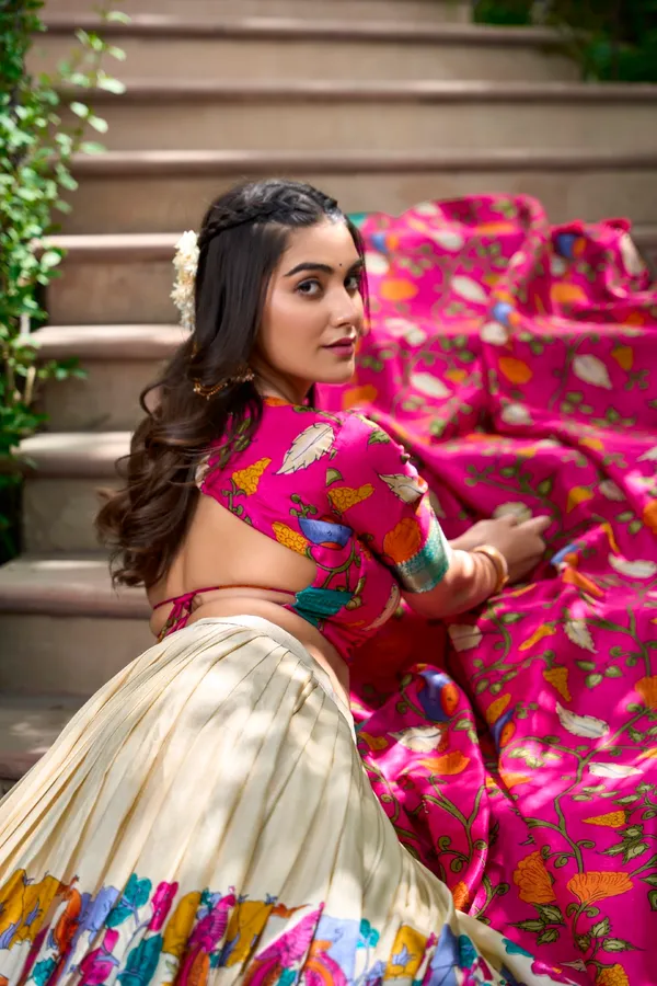 White_Tasar_Silk_Floral_Printed_Flared_Lehenga_Choli_For_Women