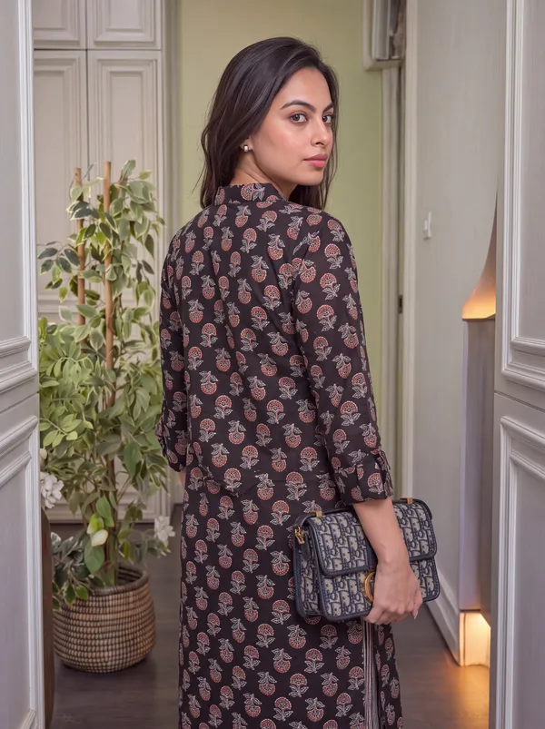 Black_Printed_Straight_Kurta_Set_for_Women