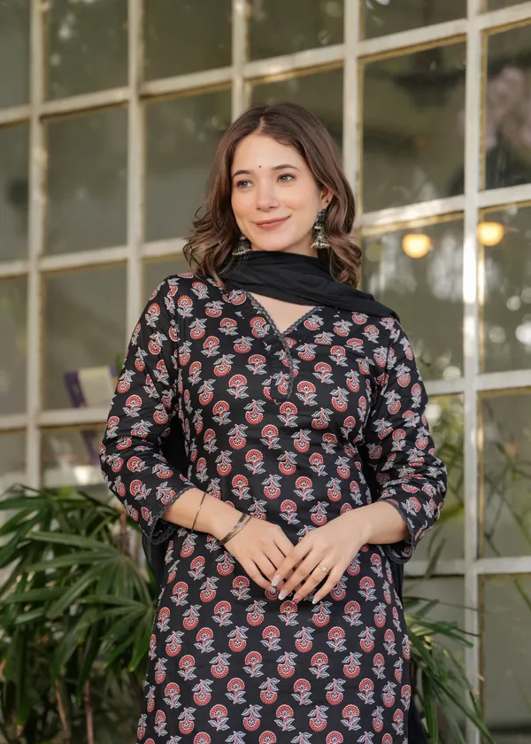 Red_Printed_Straight_Kurta_Set_for_Women