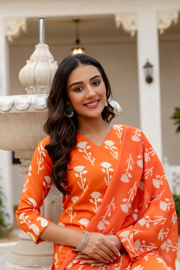 Orange_Floral_Print_Ethnic_Kurta_Set_for_Women