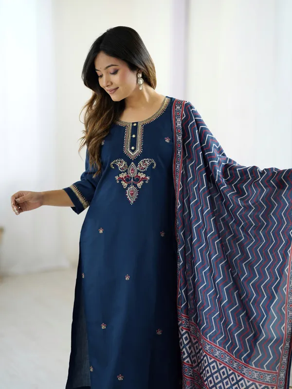 Navy_Embroidered_Straight_Kurta_Set_For_Women