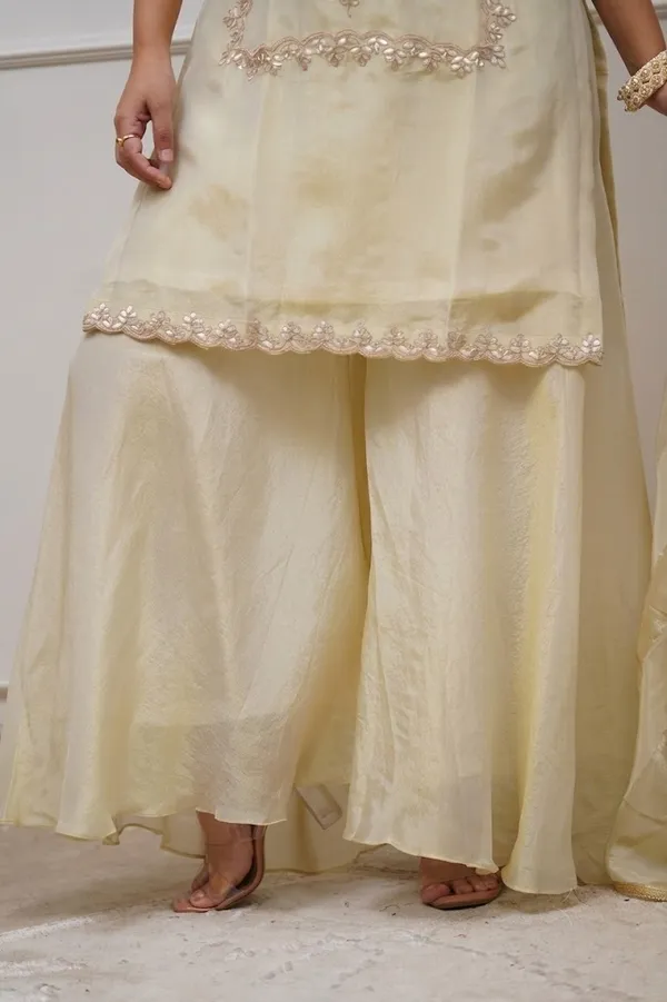 Cream_Embroidered_Straight_Kurta_Set_For_Women