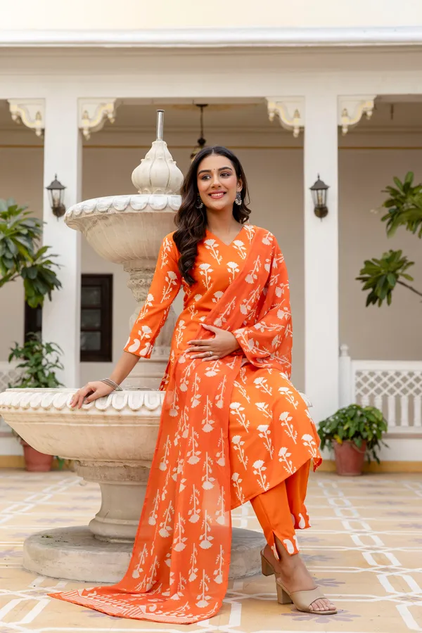 Orange_Floral_Print_Ethnic_Kurta_Set_for_Women