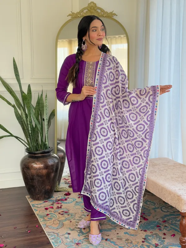 Printed_Straight_Kurta_Set_With_Dupatta_For_Women