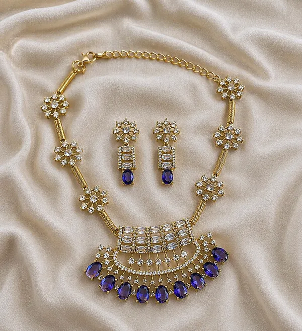 Blue_And_White_Alloy_Gold_Plated_Kundan_Stone_Necklace_Set_For_Women