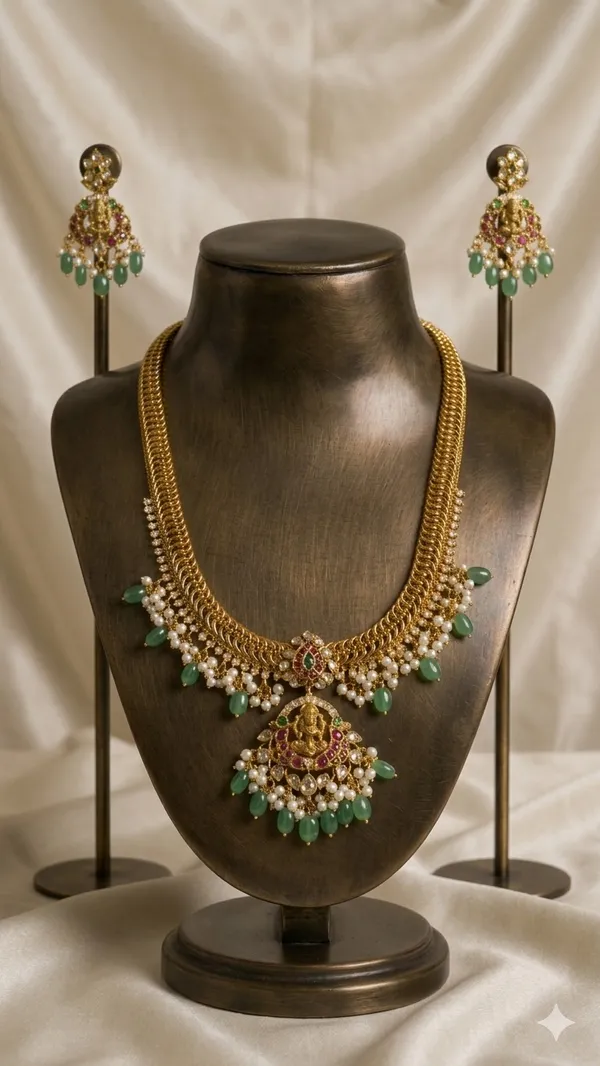 South_Indian_Temple_Necklace_Set_with_Green_Beads_&_Pearl_Drops