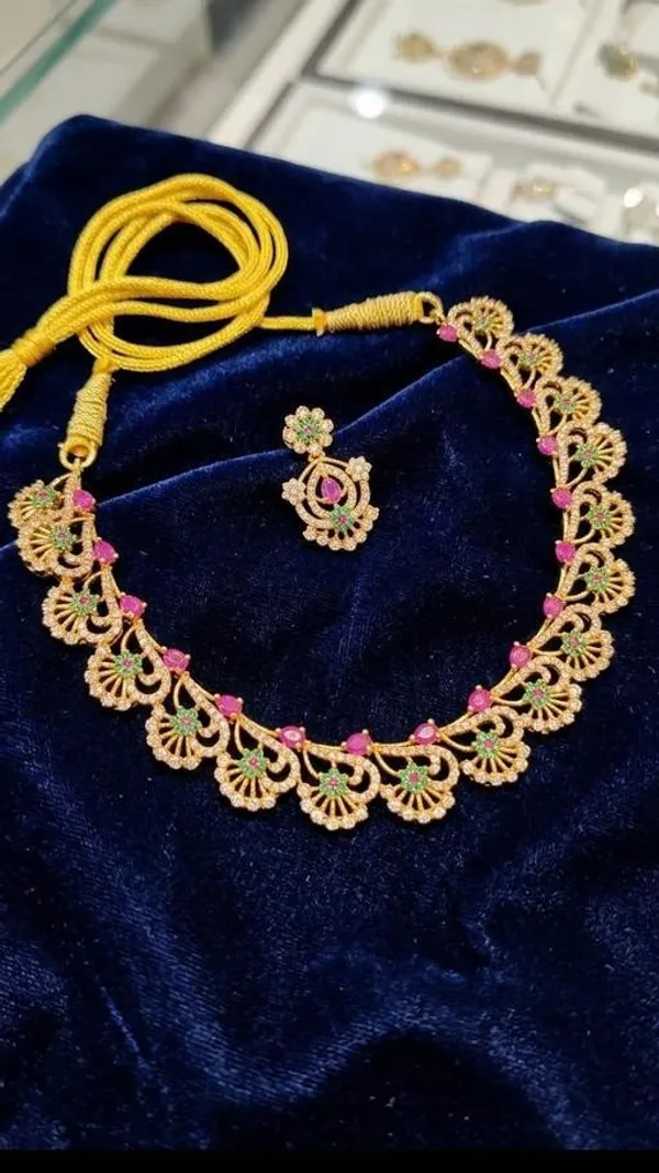 Golden_Green_Alloy_Kundan_Bridal_Necklace_Set_For_Women