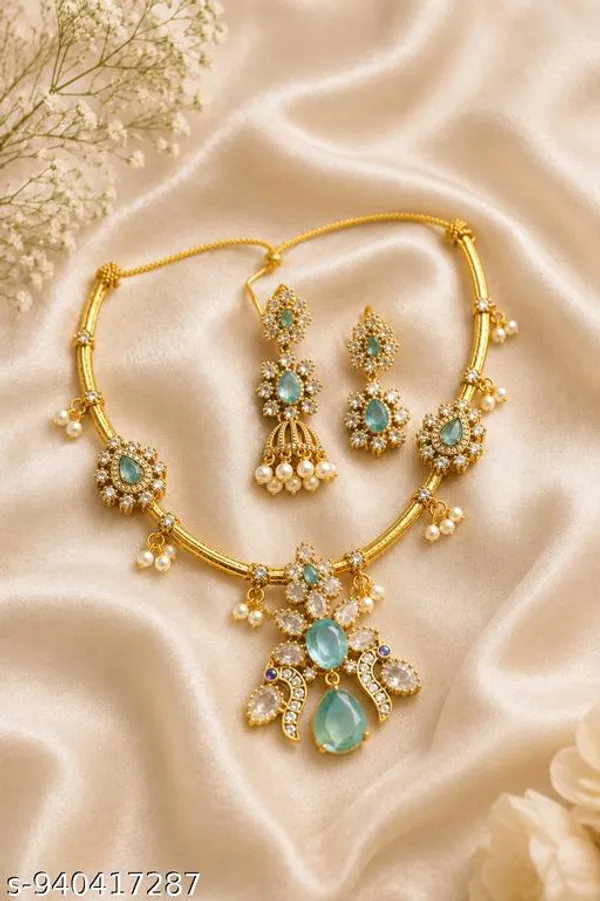 Mint_Green_Golden_Alloy_Pearl_Necklace_Set_For_Women