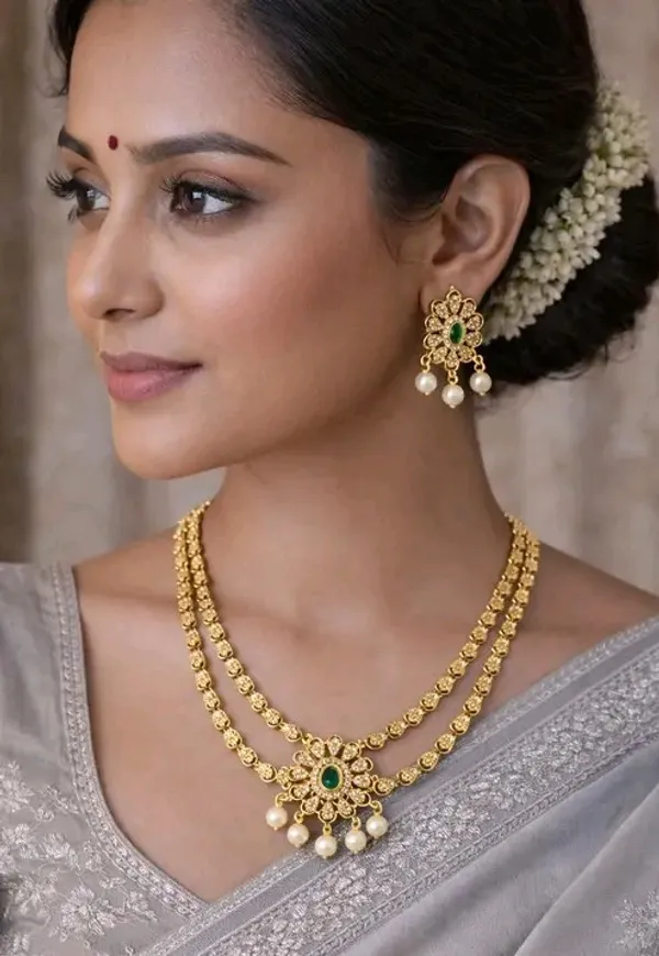 Green_And_Red_Alloy_Gold_Plated_Kundan_Necklace_Set_For_Women