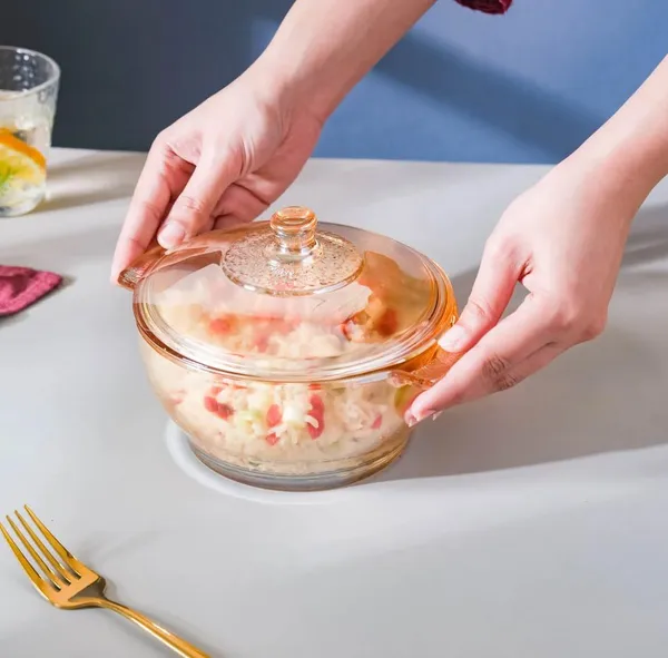 900ML_Brown_Glass_Casserole_with_Lid_|_Heat_Resistant_Serving_&_Cooking_Bowl