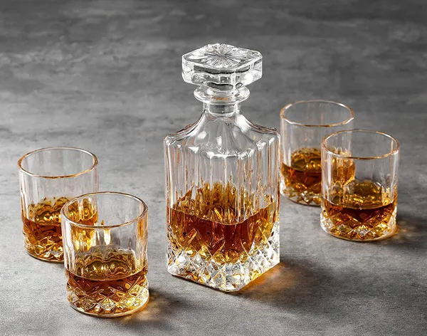 Set_of_7_Transparent__Glass_Barware_Whiskey_Decanter