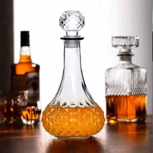Transparent__Glass_Barware_Whiskey_Decanter_Set