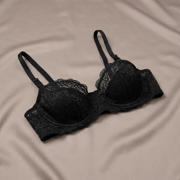 Black_Nylon_Lace_Padded_Bra_For_Women