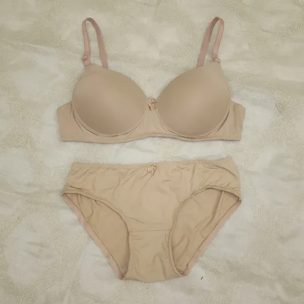 Nude_Nylon_Push-Up_Padded_Bra_And_Panty_Set_For_Women