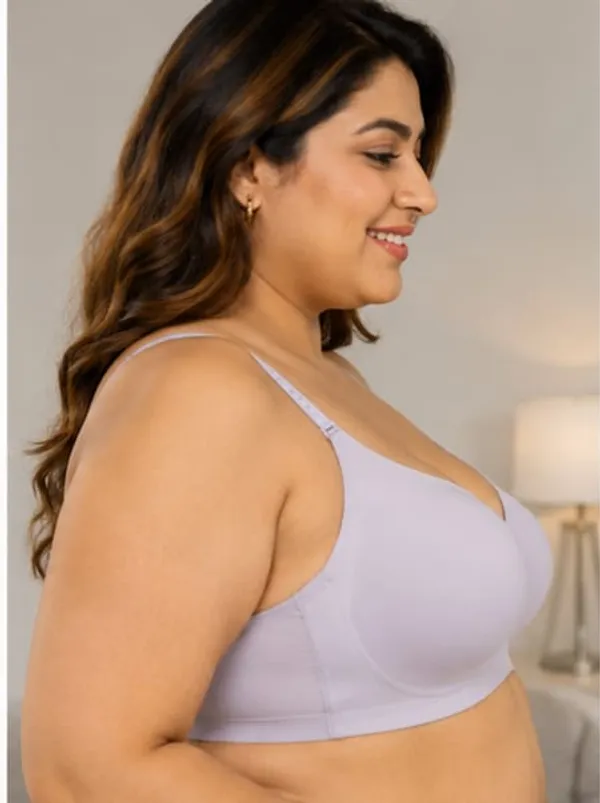Women’s_Seamless_Padded_Bra_–_Smooth,_Comfortable_&_Supportive_Fit