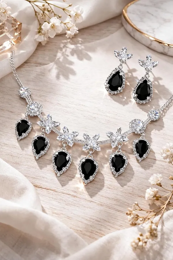 Black_Alloy_Crystal_Teardrop_Statement_Necklace_Set_For_Women