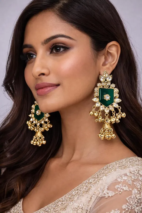 Emerald_Green_Stone_Kashmiri_Gold_Tone_Ghungroo_Dangler_Earrings_For_Women